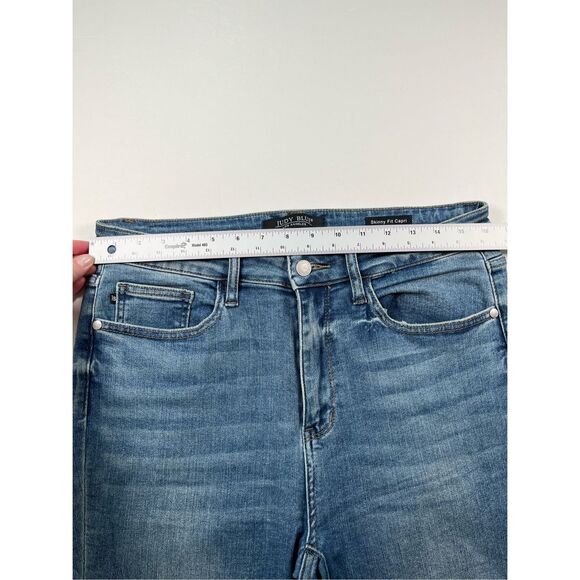 Judy Blue Skinny Fit Capri Jeans Women's Size 11/30 Medium Wash Stretch JB78101 - Picture 6 of 8